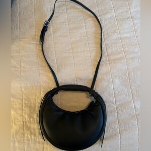 Hogan $695 black leather small circle bam bam bag crossbody, great condition!
